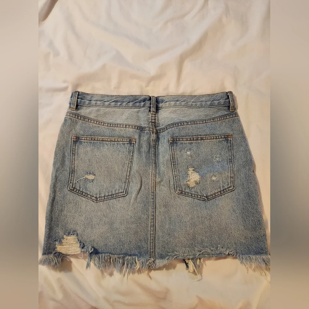We The Free Distreesed Denim Mini Skirt - 30